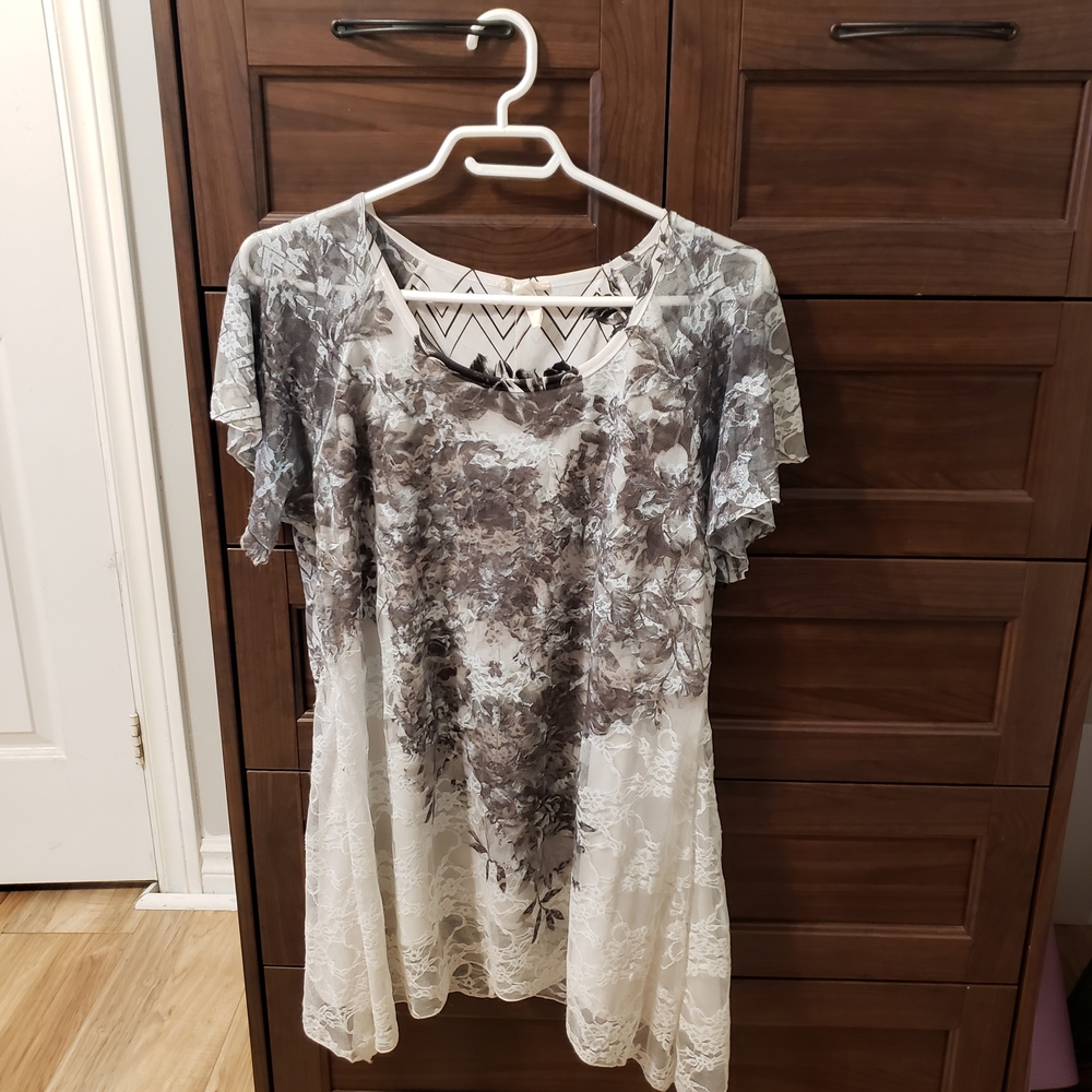 Floral Lace Women Top - Gray and White